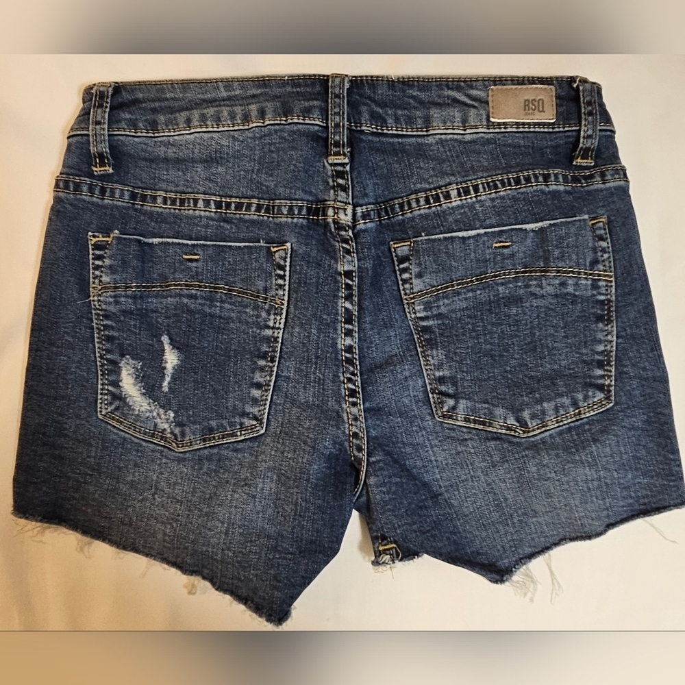 RSQ Hampton Midi Denim Shorts Size 1 Distressed Cutoff High Rise Jean Shorts - Picture 3 of 3